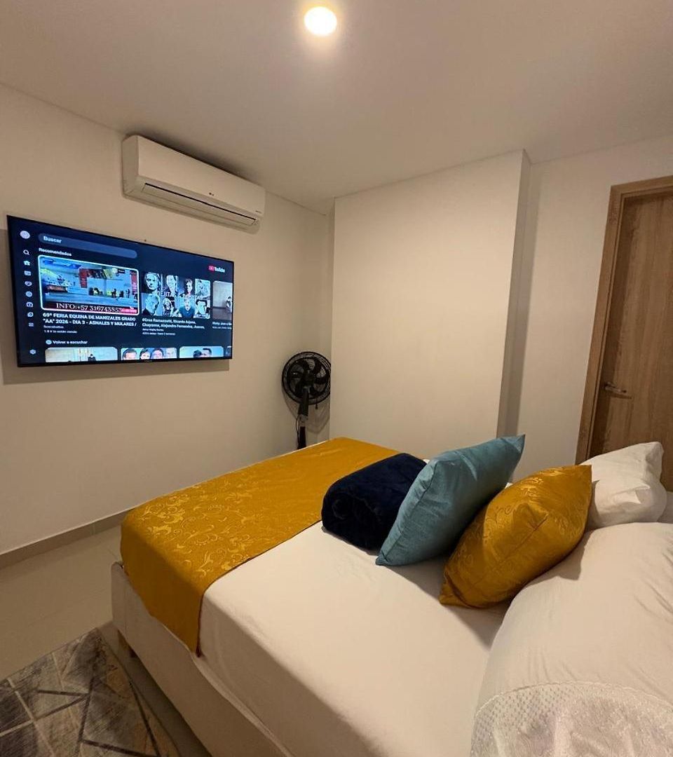 Apartment 3br Wifi Ac Pool Parking And Sea 5 Minutos Centro Historico Cartagena